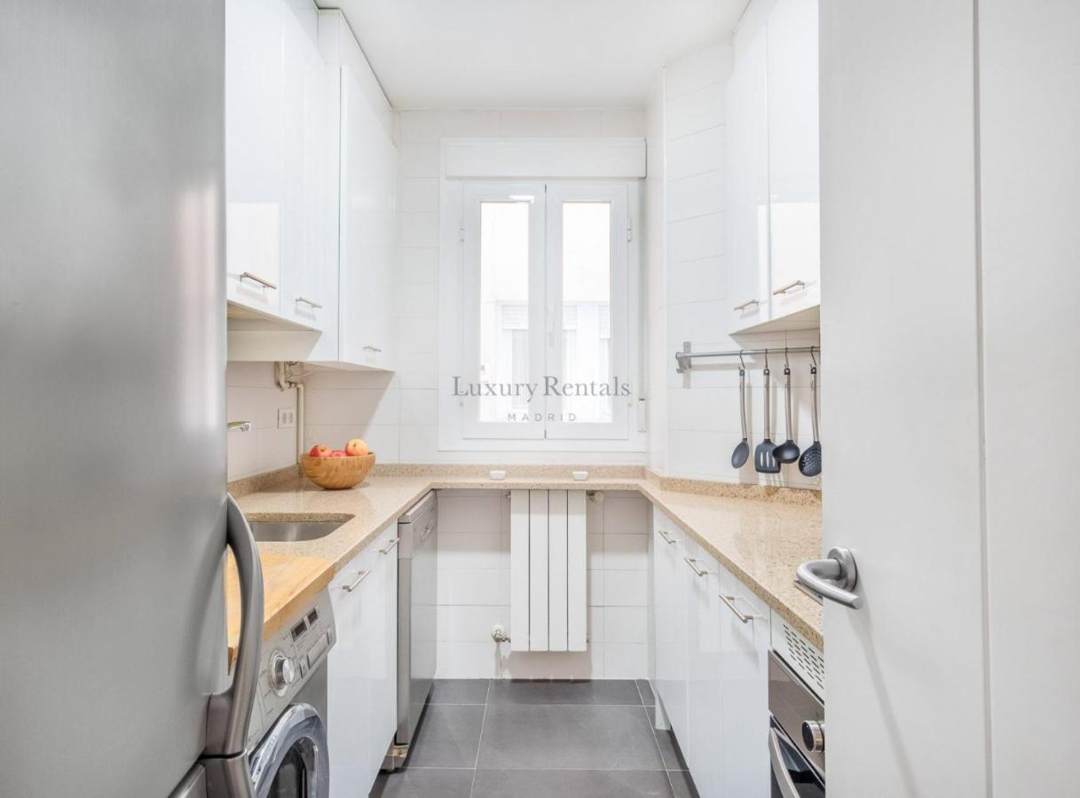 Charming 2-Bedroom Apartment In Retiro Perfect Madrid Location Exterior foto